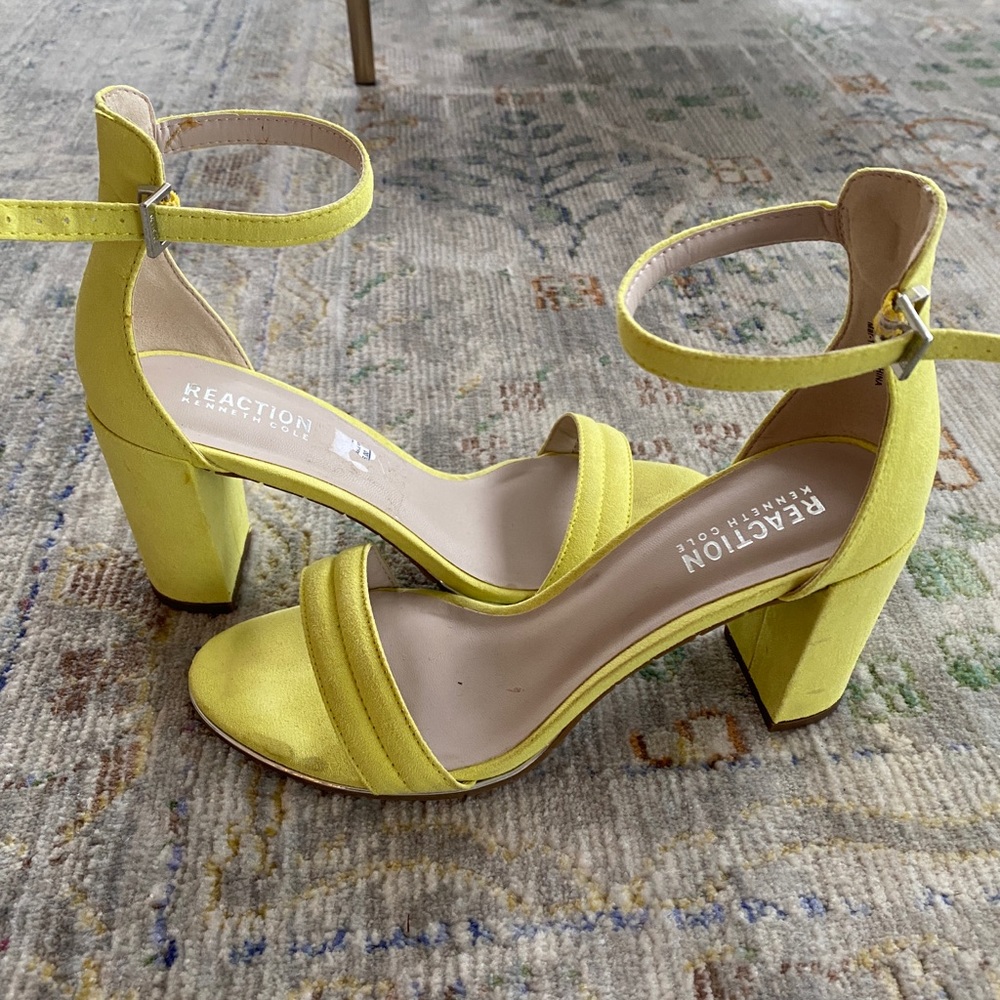 Kenneth Cole Reaction Strappy Heel Sandal Neon Yellow